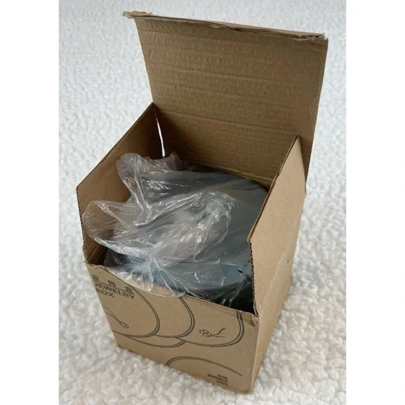 (NIB) Blue/Grey Round Four-Tiered Rotating Stacked Jewelry Organizer with Mirror - Picture 9 of 11